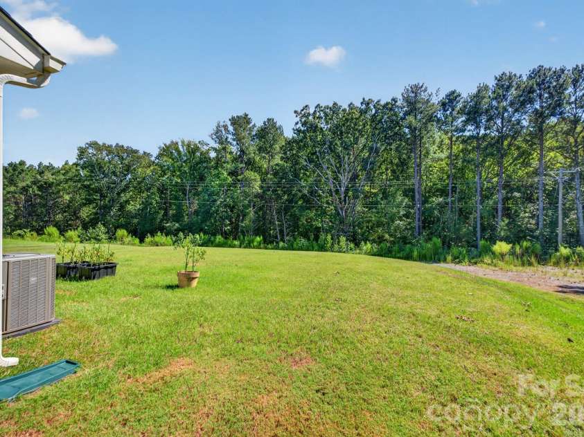 632 Lancelot Drive, Richburg, SC 29729.  MLS# CAR4423740, YatesRealty ID 50292. 