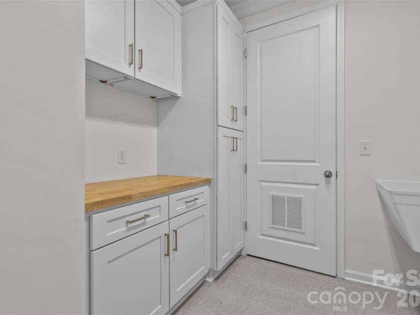 7893 Creek Park Drive, Denver, NC 28037.  MLS# CAR4420383, YatesRealty ID 50293. 