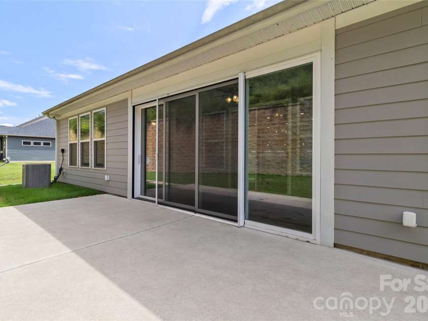 7893 Creek Park Drive, Denver, NC 28037.  MLS# CAR4420383, YatesRealty ID 50293. 