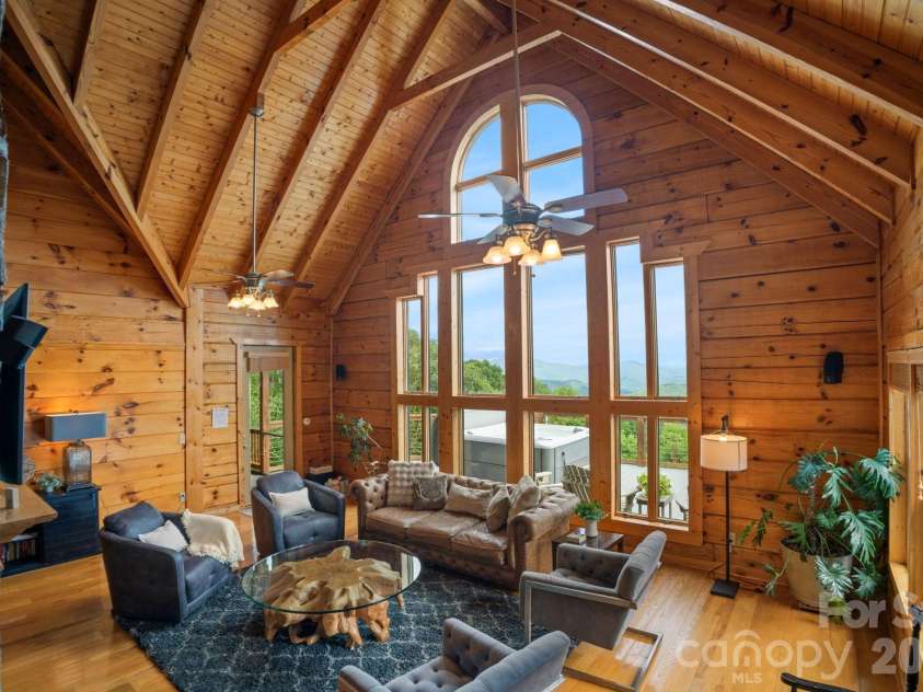 372 Broken Arrow Trail, Boone, NC 28607.  MLS# CAR4423757, YatesRealty ID 50296. 