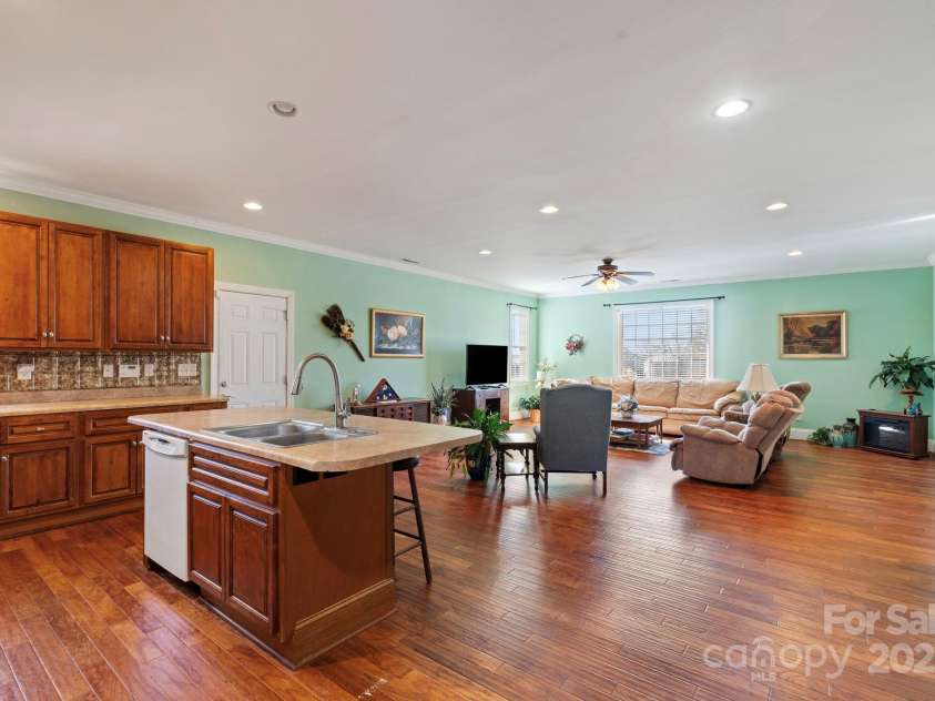 261 Nabors Road, Statesville, NC 28677.  MLS# CAR4216512, YatesRealty ID 503. 