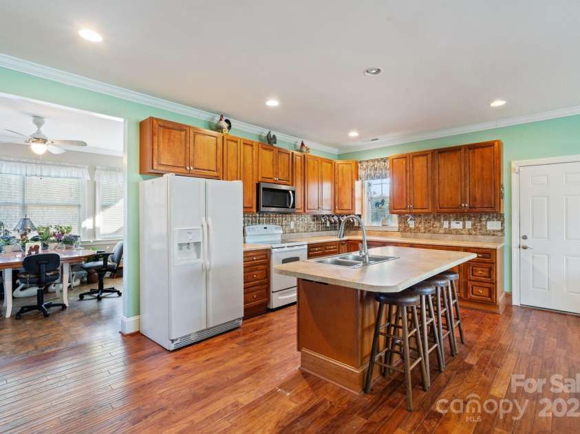 261 Nabors Road, Statesville, NC 28677.  MLS# CAR4216512, YatesRealty ID 503. 