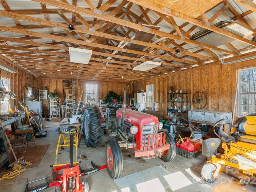 261 Nabors Road, Statesville, NC 28677.  MLS# CAR4216512, YatesRealty ID 503. 