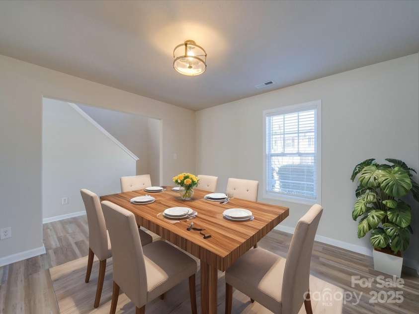 13410 Tartarian Court, Charlotte, NC 28215.  MLS# CAR4220153, YatesRealty ID 5030. 