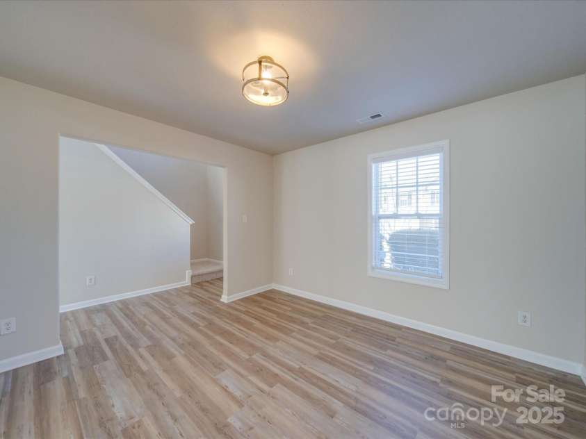 13410 Tartarian Court, Charlotte, NC 28215.  MLS# CAR4220153, YatesRealty ID 5030. 