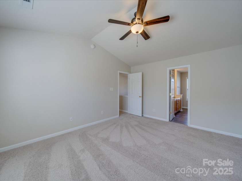 13410 Tartarian Court, Charlotte, NC 28215.  MLS# CAR4220153, YatesRealty ID 5030. 
