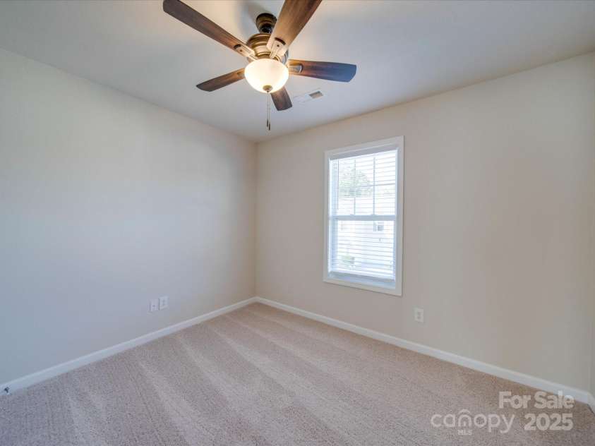 13410 Tartarian Court, Charlotte, NC 28215.  MLS# CAR4220153, YatesRealty ID 5030. 