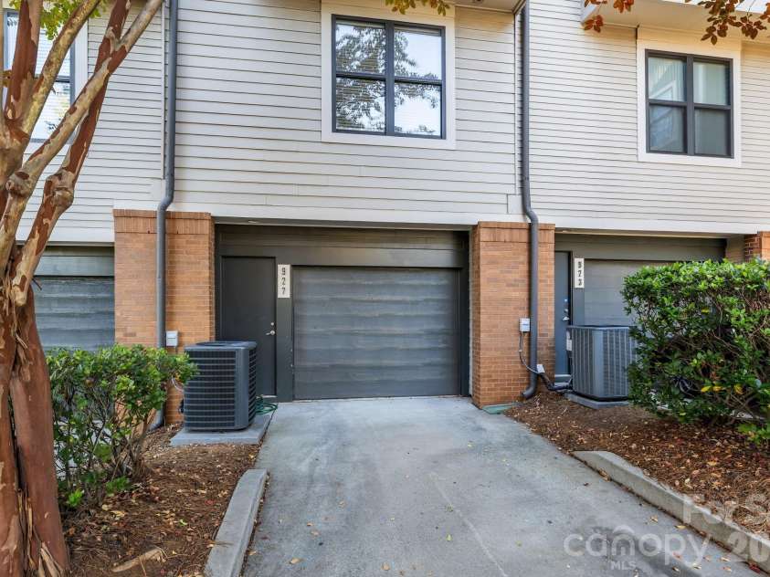 927 8TH Street, Charlotte, NC 28204.  MLS# CAR4352378, YatesRealty ID 5030. 