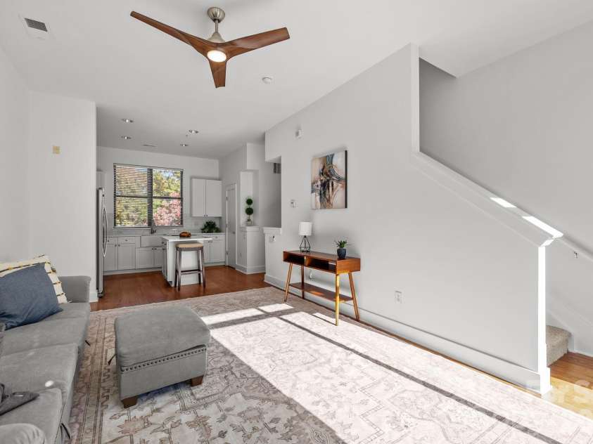 927 8TH Street, Charlotte, NC 28204.  MLS# CAR4352378, YatesRealty ID 5030. 