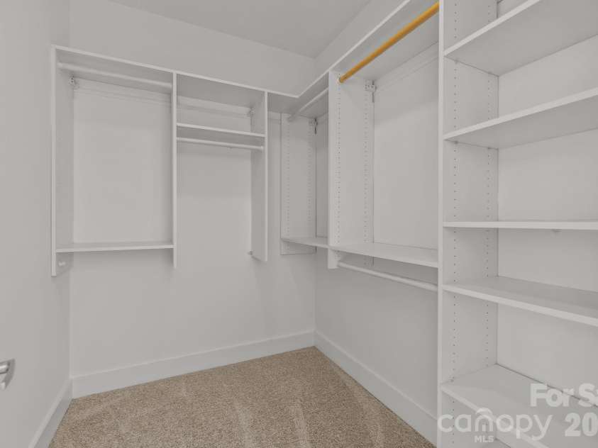 927 8TH Street, Charlotte, NC 28204.  MLS# CAR4352378, YatesRealty ID 5030. 
