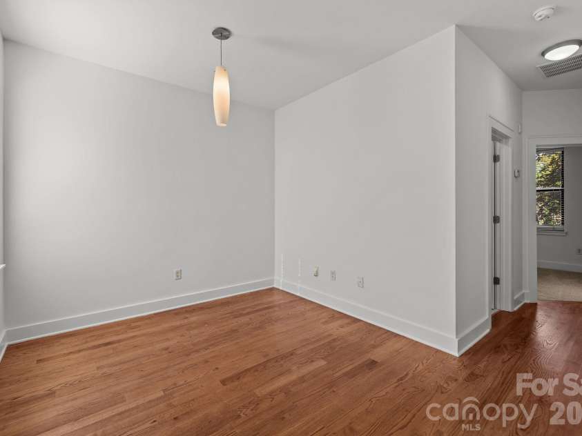 927 8TH Street, Charlotte, NC 28204.  MLS# CAR4352378, YatesRealty ID 5030. 