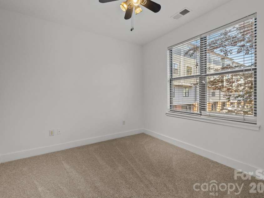 927 8TH Street, Charlotte, NC 28204.  MLS# CAR4352378, YatesRealty ID 5030. 