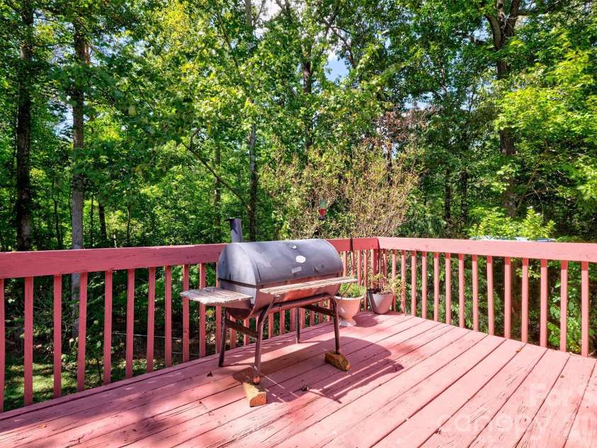 319 Don Mccarter Drive, Clover, SC 29710.  MLS# CAR4422550, YatesRealty ID 50304. 