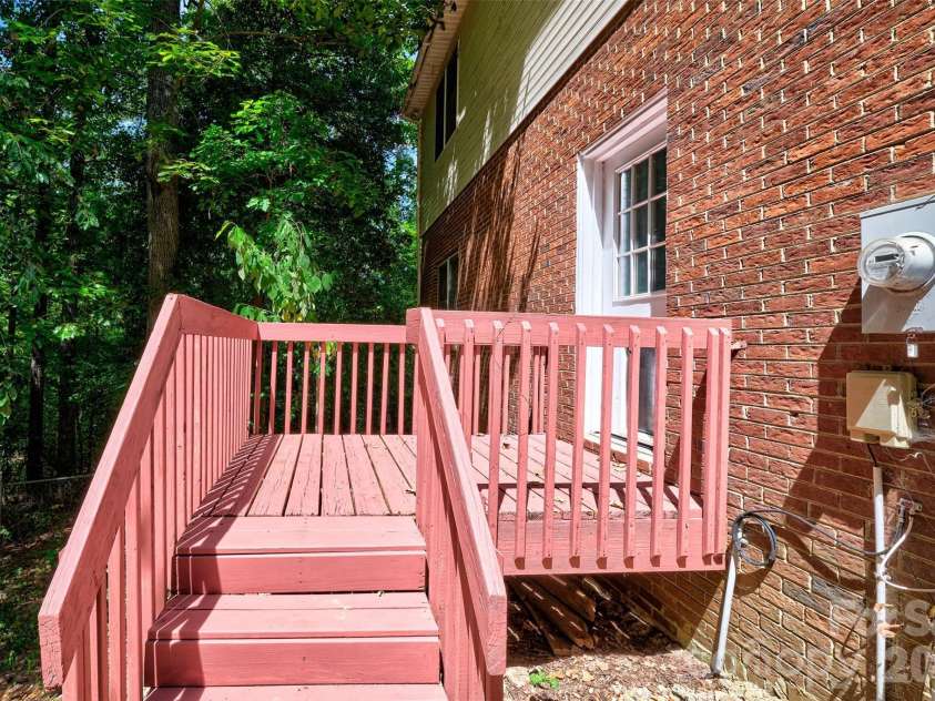 319 Don Mccarter Drive, Clover, SC 29710.  MLS# CAR4422550, YatesRealty ID 50304. 