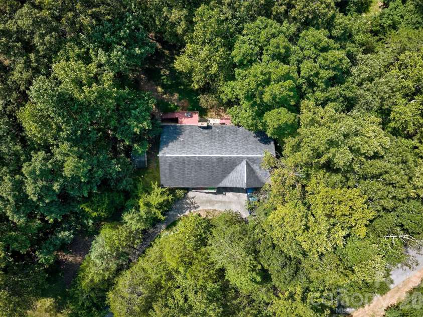 319 Don Mccarter Drive, Clover, SC 29710.  MLS# CAR4422550, YatesRealty ID 50304. 