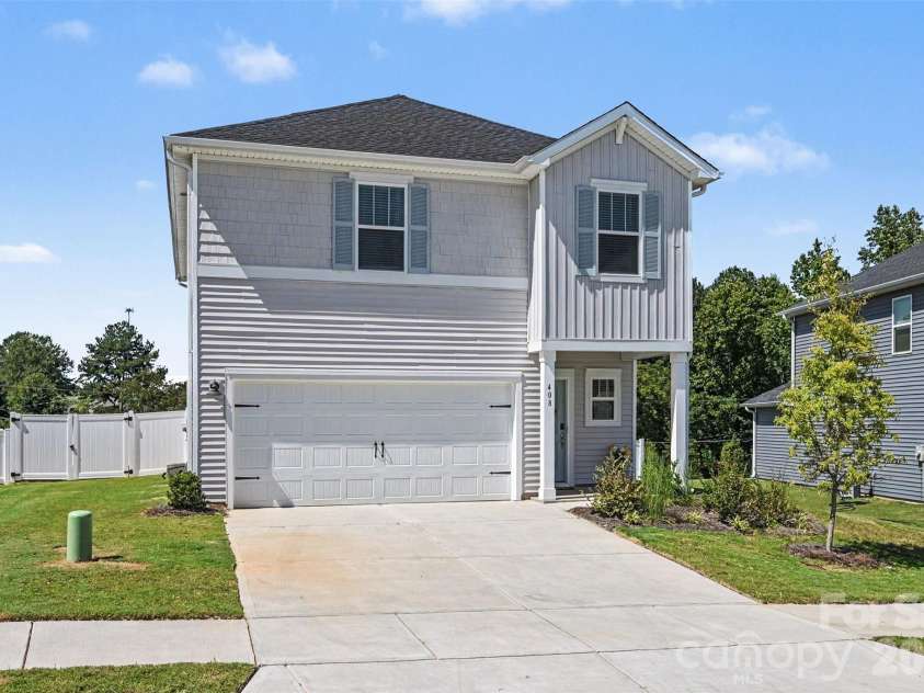408 Luna Lane, Shelby, NC 28152.  MLS# CAR4422563, YatesRealty ID 50305. Spacious two-car garage