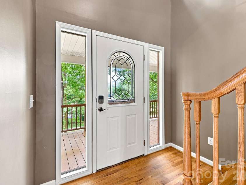 95 Holly Ridge Road, Waynesville, NC 28786.  MLS# CAR4423119, YatesRealty ID 50306. 
