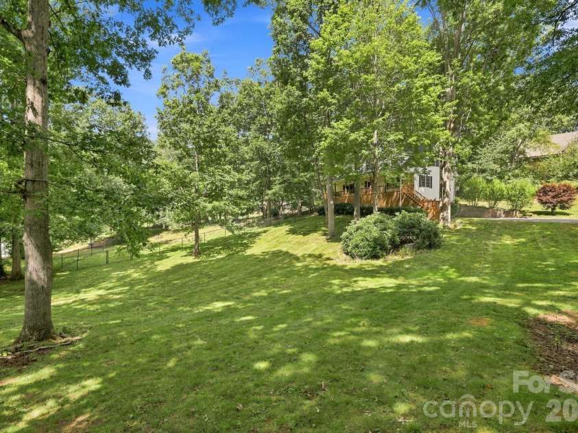 95 Holly Ridge Road, Waynesville, NC 28786.  MLS# CAR4423119, YatesRealty ID 50306. Front yard.