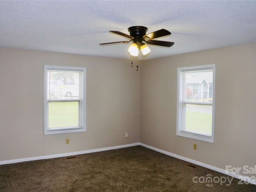 904 Brook Street, Belmont, NC 28012.  MLS# CAR4243776, YatesRealty ID 5031. 