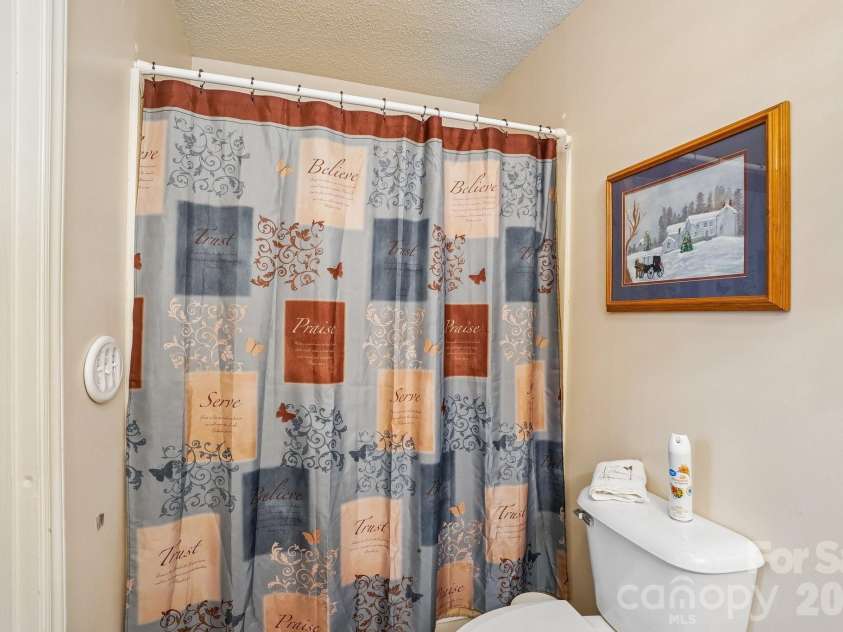 650 Creek Side Drive, Maggie Valley, NC 28751.  MLS# CAR4423775, YatesRealty ID 50310. 