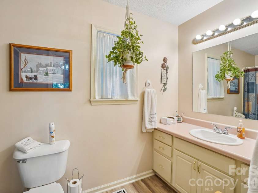 650 Creek Side Drive, Maggie Valley, NC 28751.  MLS# CAR4423775, YatesRealty ID 50310. 