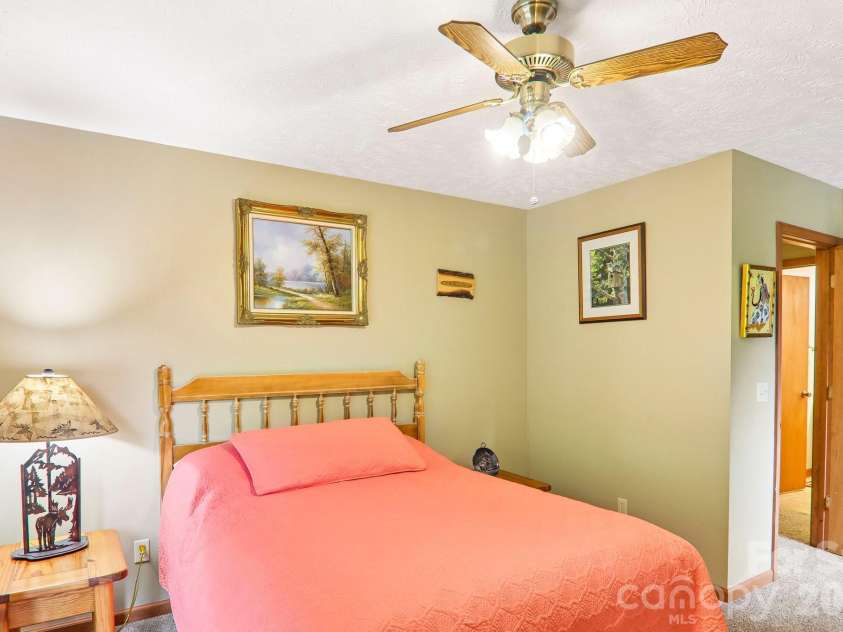 36 Nicholas Lane, Maggie Valley, NC 28751.  MLS# CAR4422932, YatesRealty ID 50311. 