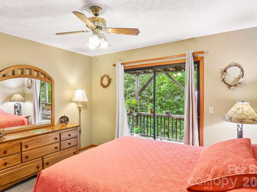 36 Nicholas Lane, Maggie Valley, NC 28751.  MLS# CAR4422932, YatesRealty ID 50311. 