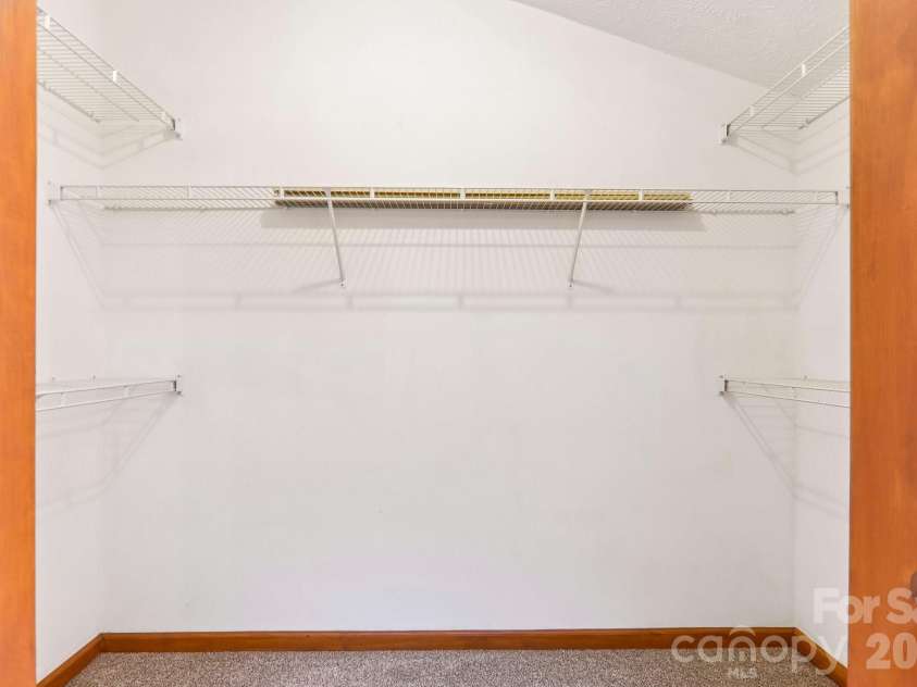 36 Nicholas Lane, Maggie Valley, NC 28751.  MLS# CAR4422932, YatesRealty ID 50311. 