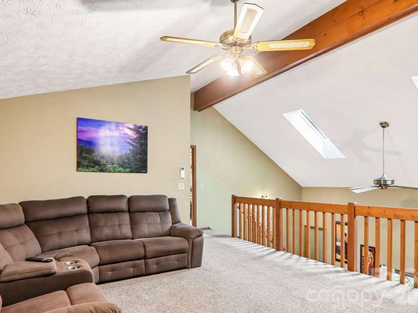 36 Nicholas Lane, Maggie Valley, NC 28751.  MLS# CAR4422932, YatesRealty ID 50311. Loft/office