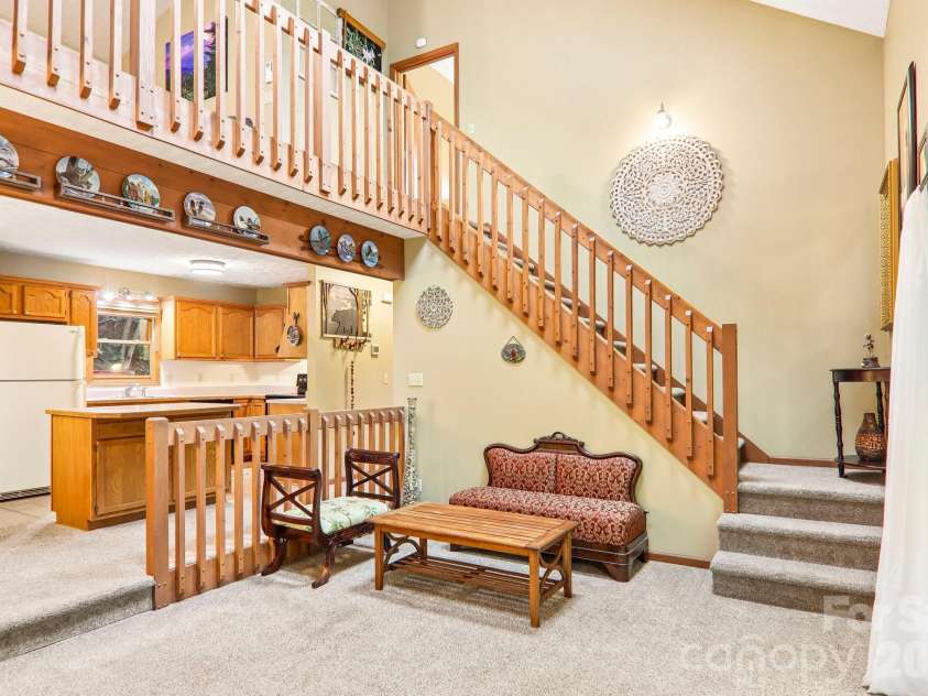36 Nicholas Lane, Maggie Valley, NC 28751.  MLS# CAR4422932, YatesRealty ID 50311. Open kitchen