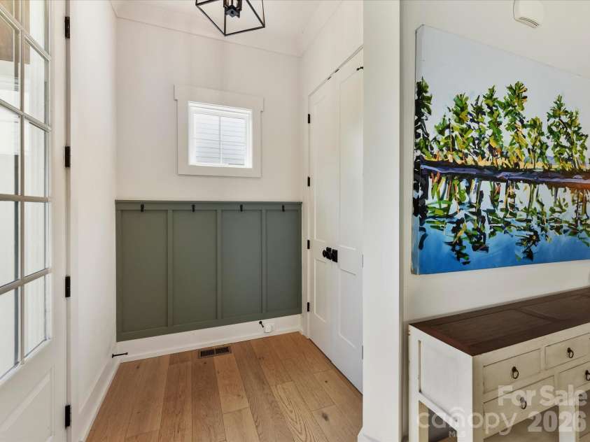 2405 Marlowe Avenue, Charlotte, NC 28208.  MLS# CAR4423166, YatesRealty ID 50312. 