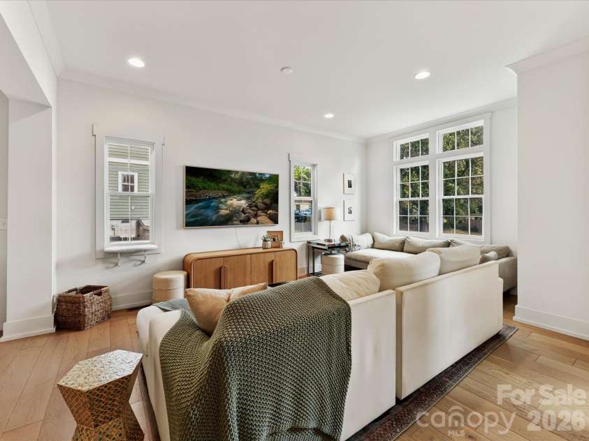 2405 Marlowe Avenue, Charlotte, NC 28208.  MLS# CAR4423166, YatesRealty ID 50312. 