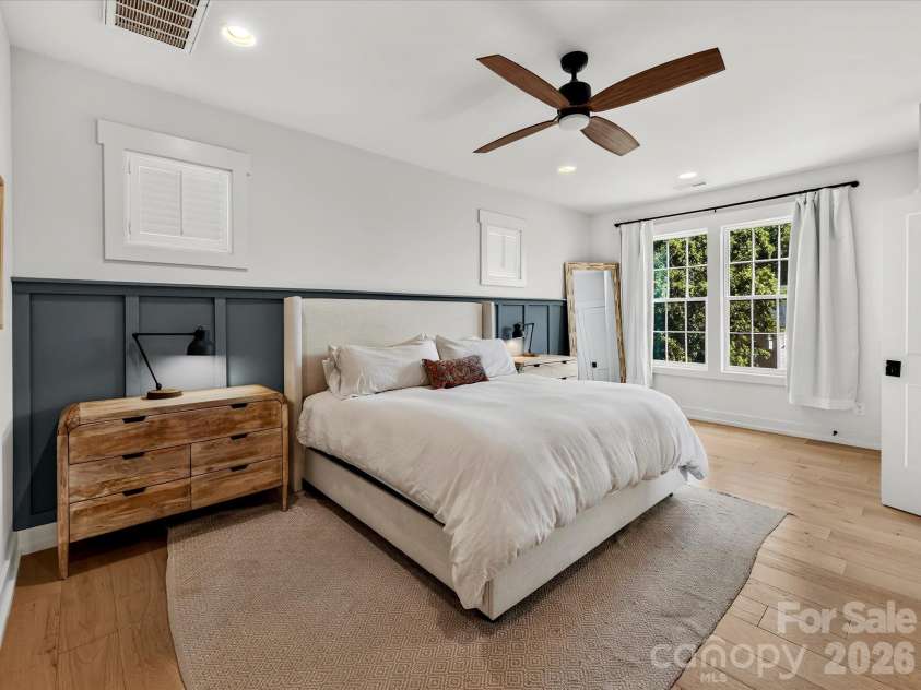 2405 Marlowe Avenue, Charlotte, NC 28208.  MLS# CAR4423166, YatesRealty ID 50312. 