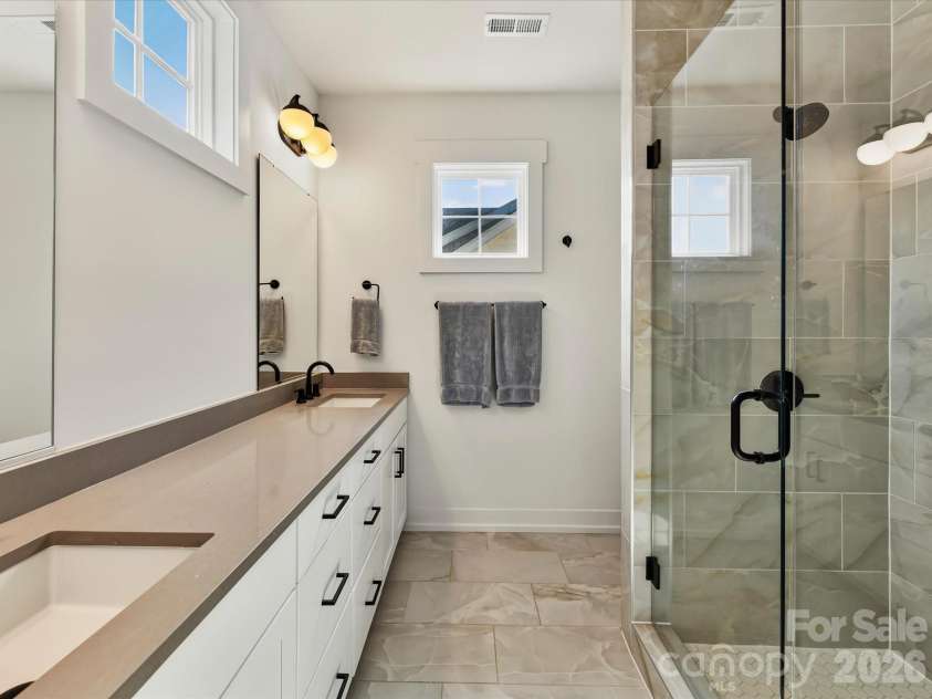 2405 Marlowe Avenue, Charlotte, NC 28208.  MLS# CAR4423166, YatesRealty ID 50312. 