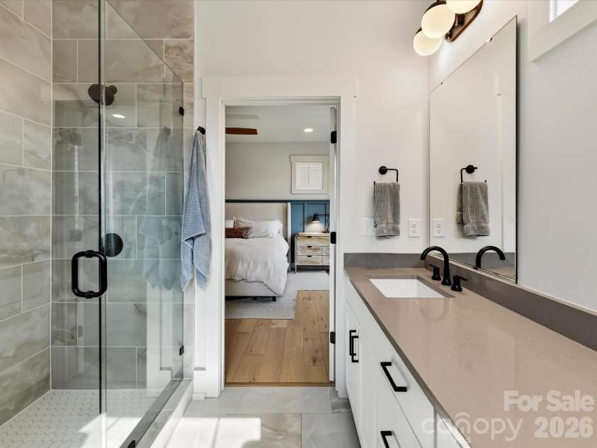 2405 Marlowe Avenue, Charlotte, NC 28208.  MLS# CAR4423166, YatesRealty ID 50312. 