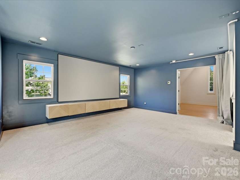 2405 Marlowe Avenue, Charlotte, NC 28208.  MLS# CAR4423166, YatesRealty ID 50312. 