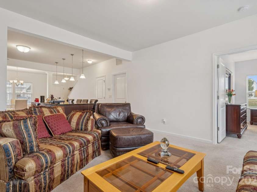 112A Davenport Drive, Statesville, NC 28677.  MLS# CAR4321604, YatesRealty ID 50316. 