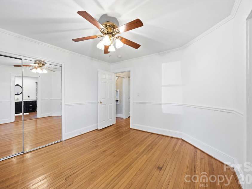118 Montevista Drive, Kings Mountain, NC 28086.  MLS# CAR4423210, YatesRealty ID 50319. 