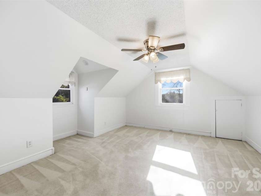118 Montevista Drive, Kings Mountain, NC 28086.  MLS# CAR4423210, YatesRealty ID 50319. 