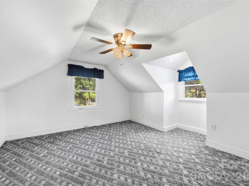 118 Montevista Drive, Kings Mountain, NC 28086.  MLS# CAR4423210, YatesRealty ID 50319. 