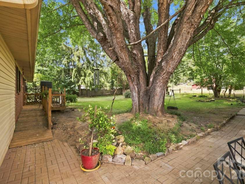 10687 Cruso Road, Canton, NC 28716.  MLS# CAR4423169, YatesRealty ID 50320. Backyard