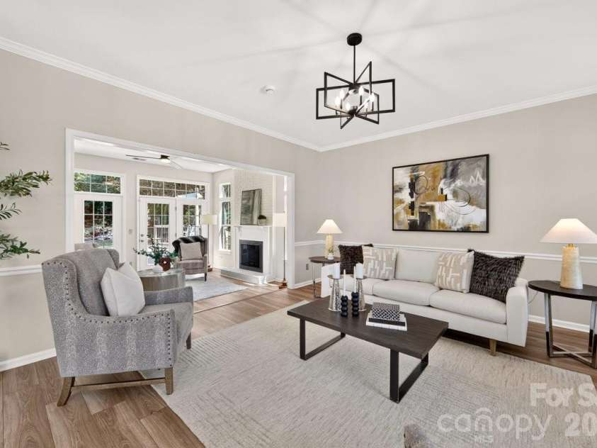 2901 Firewood Drive, Matthews, NC 28105.  MLS# CAR4422763, YatesRealty ID 50324. 