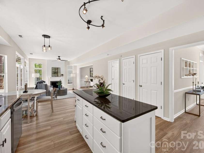 2901 Firewood Drive, Matthews, NC 28105.  MLS# CAR4422763, YatesRealty ID 50324. 