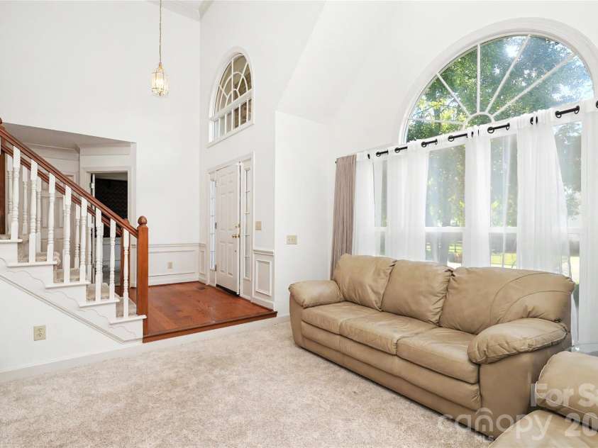 7903 Long Nook Lane, Charlotte, NC 28277.  MLS# CAR4414616, YatesRealty ID 50326. 