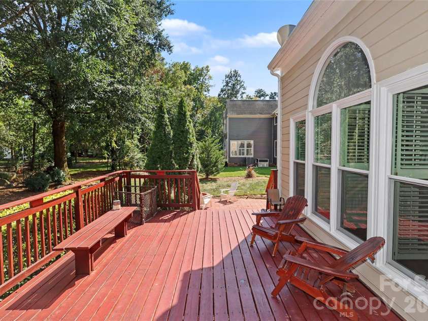 7903 Long Nook Lane, Charlotte, NC 28277.  MLS# CAR4414616, YatesRealty ID 50326. 