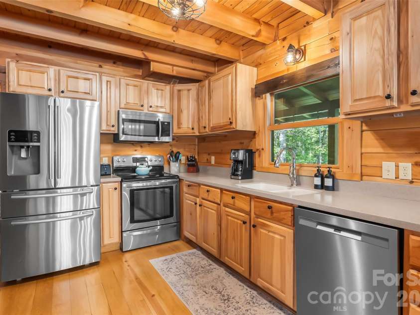 85 Trellis Drive, Nebo, NC 28761.  MLS# CAR4422991, YatesRealty ID 50327. 