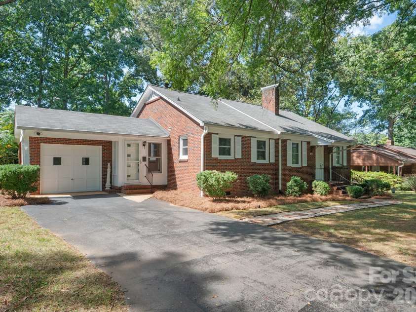 419 1st Avenue, Conover, NC 28613.  MLS# CAR4423796, YatesRealty ID 50329. 