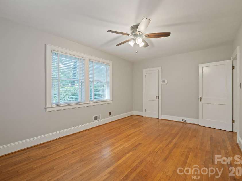 419 1st Avenue, Conover, NC 28613.  MLS# CAR4423796, YatesRealty ID 50329. 