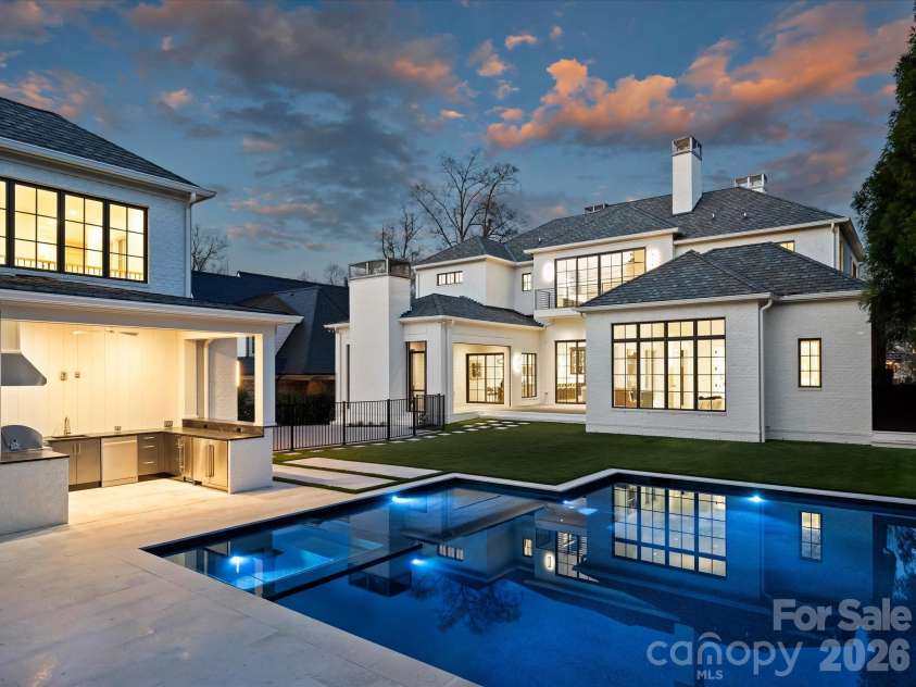 1436 Queens Road, Charlotte, NC 28207.  MLS# CAR4355549, YatesRealty ID 5033. 