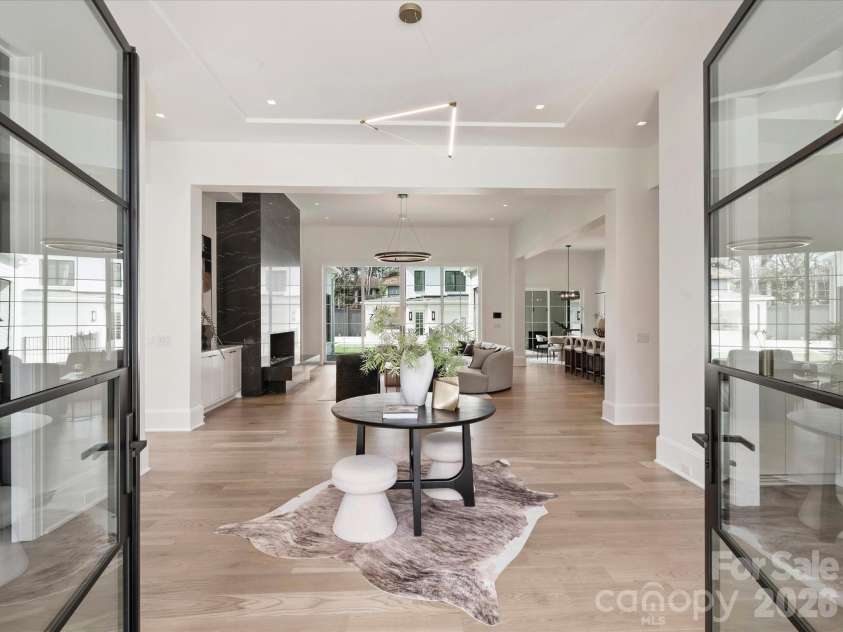 1436 Queens Road, Charlotte, NC 28207.  MLS# CAR4355549, YatesRealty ID 5033. 